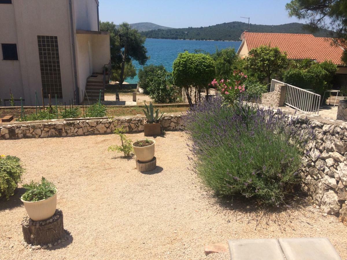 Apartments Maslina Zaboric Dış mekan fotoğraf